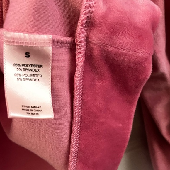 Juicy Couture Pink Velour Top size Small - Picture 3 of 5